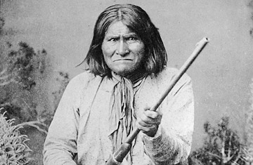 9. Īͷ(Geronimo\'s Skull)дԵܵĹ֯Ϊ𣿽Īĺϣܹ˵ҵĴ𰸣ǷҮ³ѧû(Yale\'s Skull and Bones Society)Աλʿ(Apache warrior)Źھ˳ǵУ(New Haven campus)Ŀǰ״աĪ(Harlyn Geronimo)ѾҮ³ѧûԱԼһЩԱϡҪҪ黹Źǵһ֡Ү³ѧһ˶Դ˲ۣǺܶרΪǵʱܿ͵ĹءҲûϵΪǻӵͷǣǡ(Pancho Village)(Martin Van Buren)