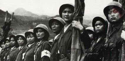 <p>对越自卫反击战中的中国女兵(3)</p>
